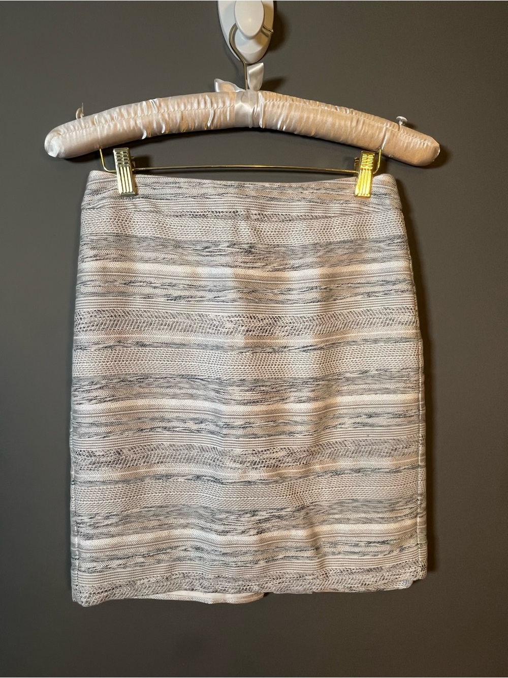 Ann Taylor Cream and Gray Striped Pencil Skirt